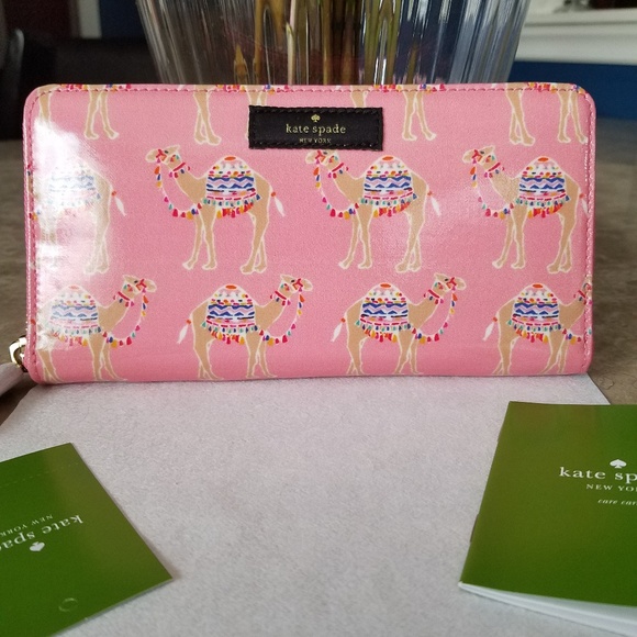 Kate Spade Daycation Camel Wallet - Picture 4 of 4